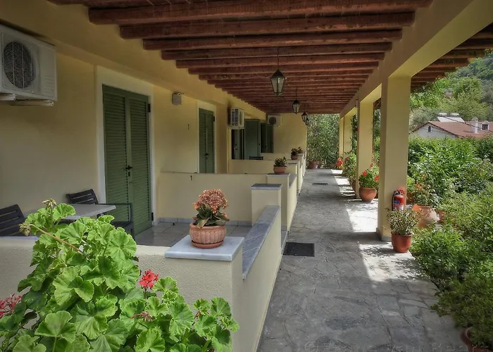 Hotel Alonakia