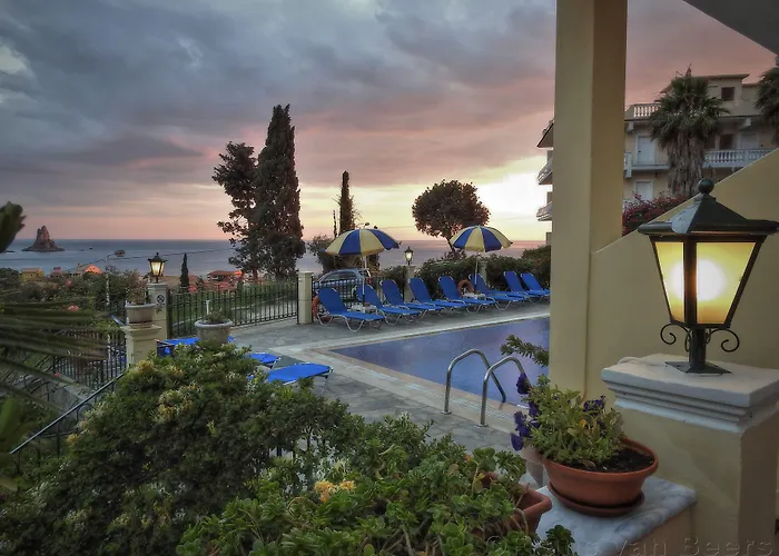 Alonakia Hotel