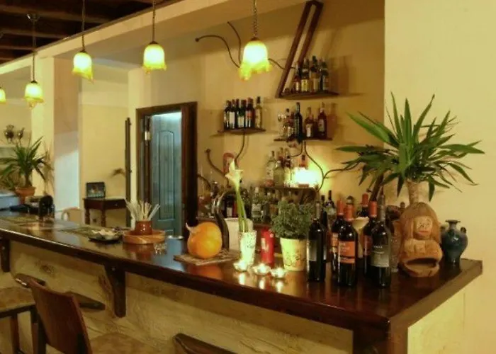 Alonakia Hotel