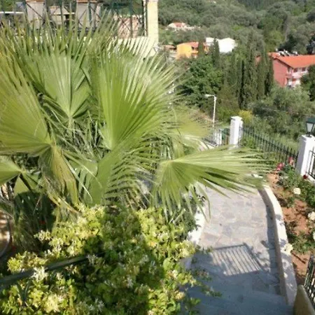 Alonakia Hotel 2*