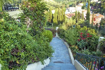 Hotel Alonakia 2*