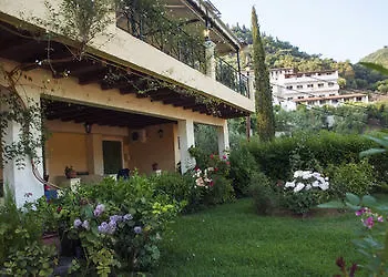 Alonakia Hotel 2* Agios Gordios (Corfu)