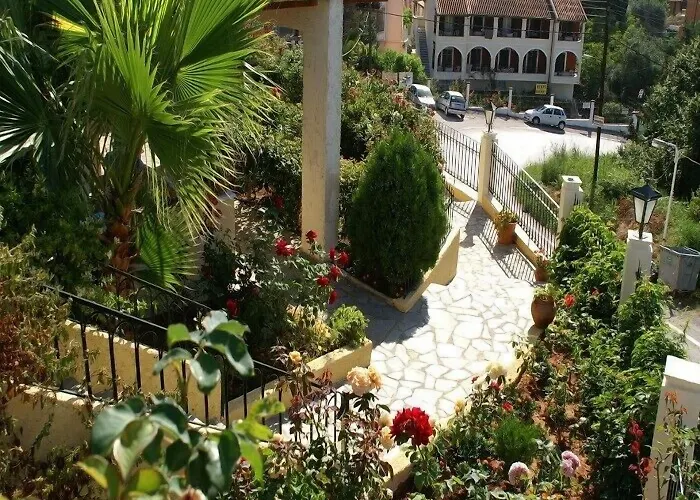 Alonakia