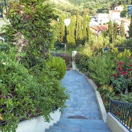 Alonakia 2* Agios Gordios (Corfu)