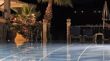 Alonakia Hotel