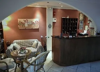 Alonakia Hotel 2*