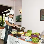 Alonakia Hotel Отель Агиос-Гордиос
