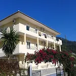 Alonakia Hotel Отель Агиос-Гордиос