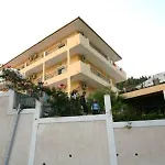 Alonakia Hotel Hotel