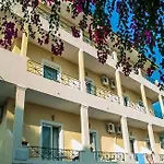 Otel Alonakia