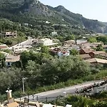 Alonakia Hotel 2*
