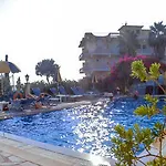 Отель Alonakia Hotel 2*