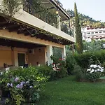 Alonakia Hotel 2* Агиос-Гордиос