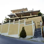 Alonakia Hotel