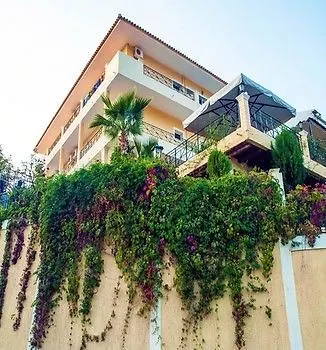 Alonakia Hotel